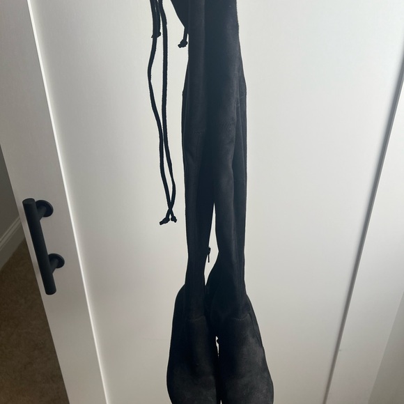 Boots - Picture 2 of 5